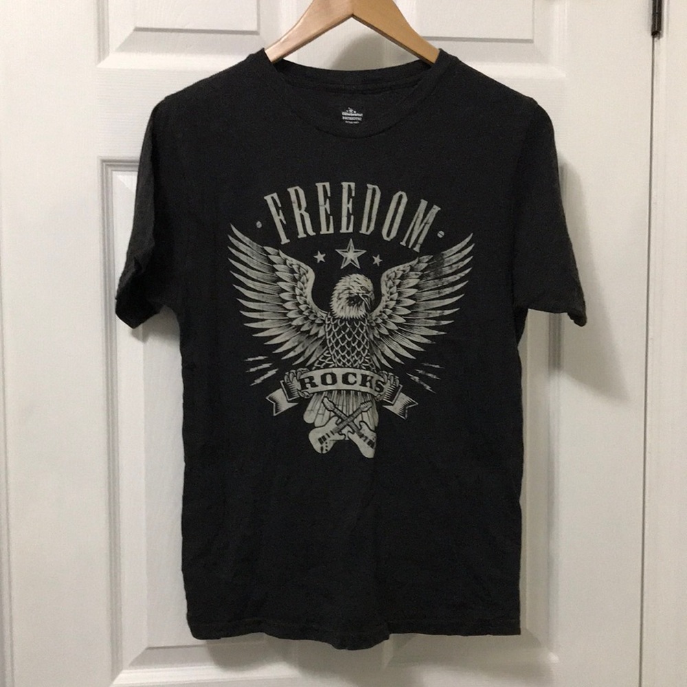 USA Patriotic T-Shirt - Freedom Rocks